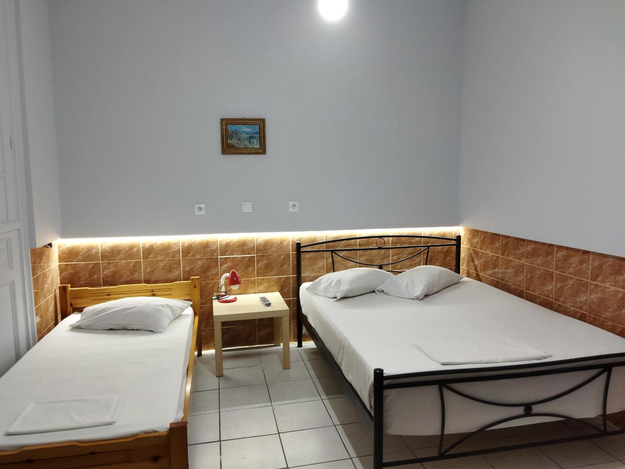San Remo Hostel Атина Екстериор снимка